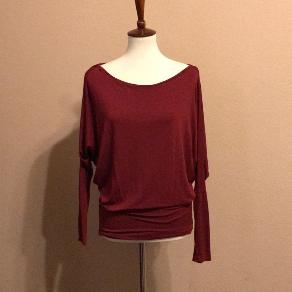 Wing sleeve Maroon shirt NWOT